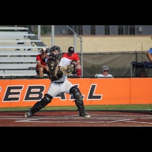 Meet your Posher, Bennett